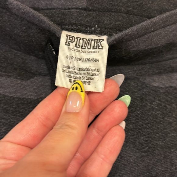 PINK by Victoria Secret 🤫 camo with sequins joggers - Picture 4 of 4